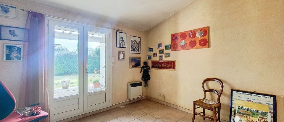 Maison traditionnelle 4 pièces de 99 m² à Morières-lès-Avignon (84310)