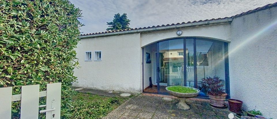 Maison traditionnelle 4 pièces de 99 m² à Morières-lès-Avignon (84310)