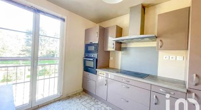 Appartement 3 pièces de 64 m² à Émerainville (77184)