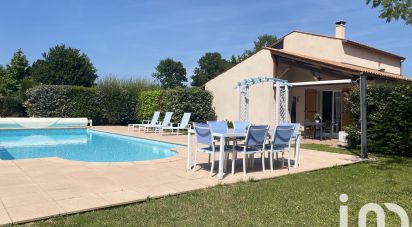 House 5 rooms of 137 m² in Breuillet (17920)