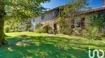 Longere 6 rooms of 254 m² in Saint-Morillon (33650)