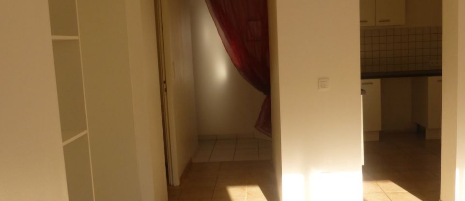 Studio 1 room of 37 m² in Bordeaux (33200)