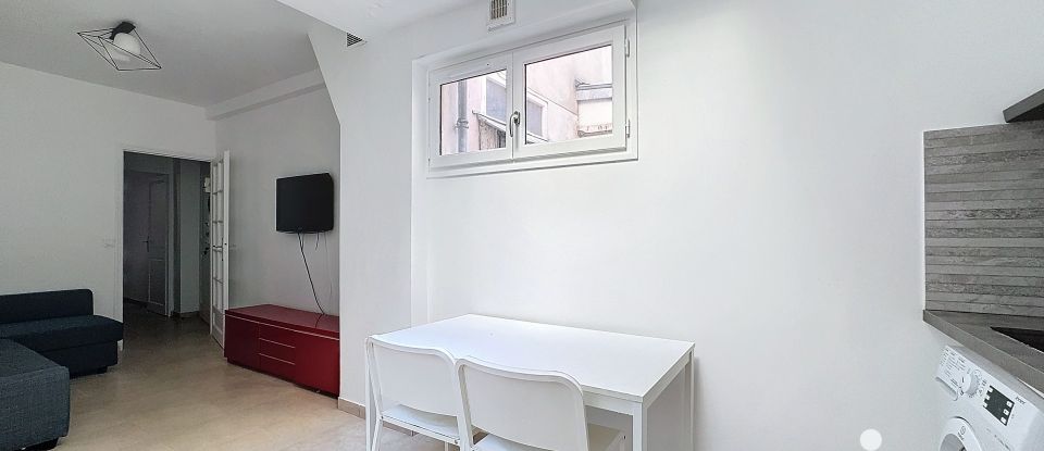 Appartement 2 pièces de 33 m² à Paris (75017)