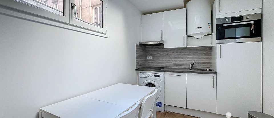 Appartement 2 pièces de 33 m² à Paris (75017)