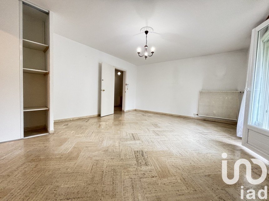 Apartment 5 rooms of 79 m² in Aubenas (07200)