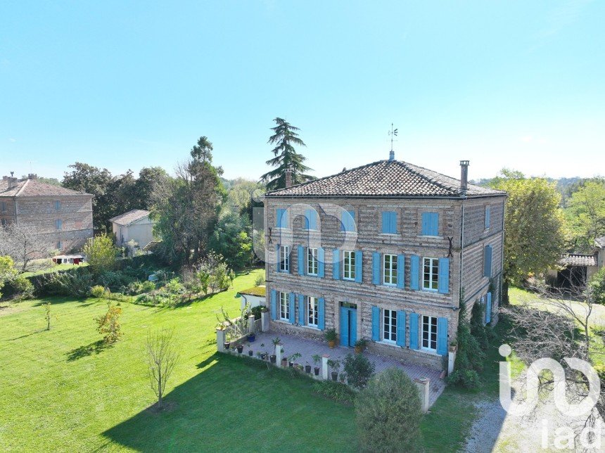 Mansion 5 rooms of 256 m² in Rabastens (81800)