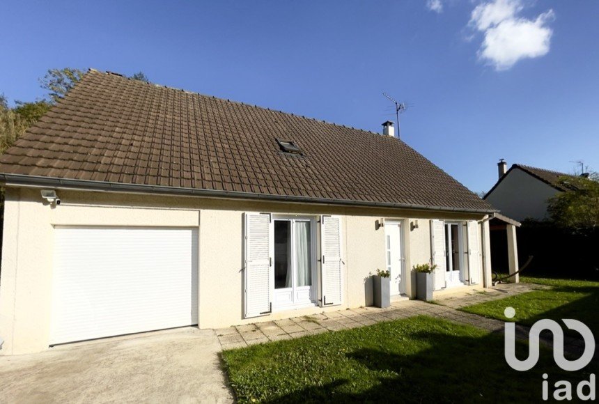 Maison 6 pièces de 138 m² à La Falaise (78410)