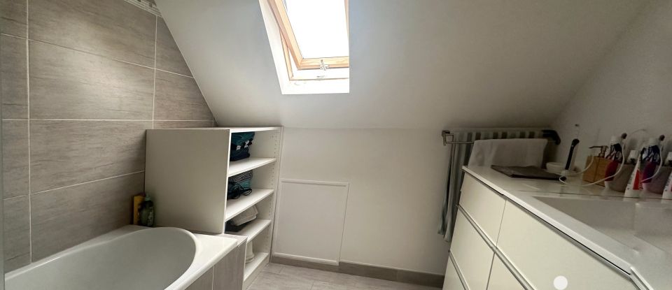 Maison 6 pièces de 138 m² à La Falaise (78410)