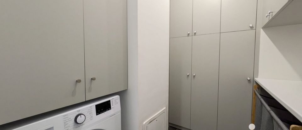 Appartement 4 pièces de 106 m² à Bordeaux (33100)