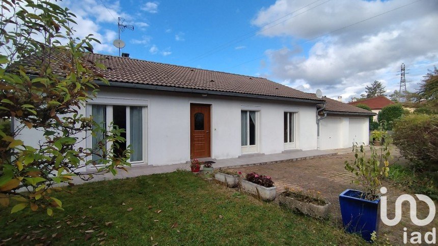 Maison 4 pièces de 94 m² à Oyonnax (01100)