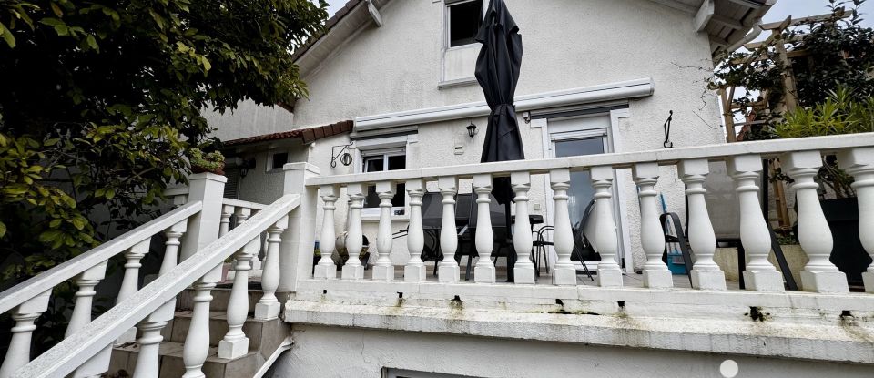 Maison traditionnelle 5 pièces de 73 m² à Clichy-sous-Bois (93390)