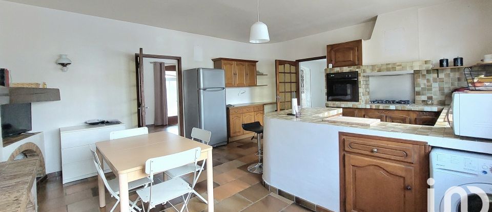 Maison traditionnelle 4 pièces de 145 m² à Hyères (83400)