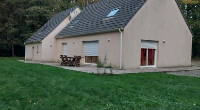 Maison traditionnelle 5 pièces de 160 m² à La Selle-en-Hermoy (45210)