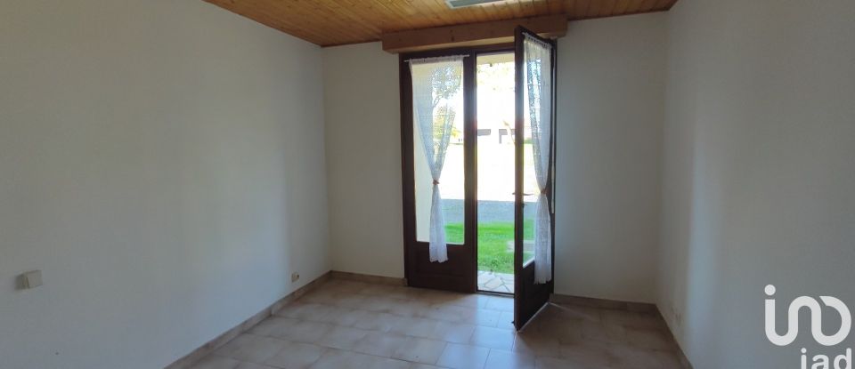 Country house 11 rooms of 253 m² in Pomarez (40360)