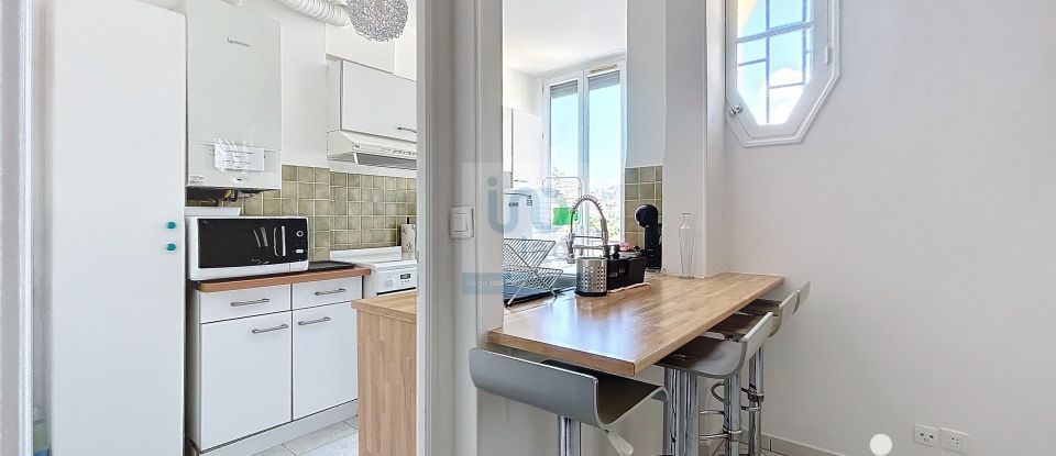 Appartement 4 pièces de 77 m² à Nice (06200)