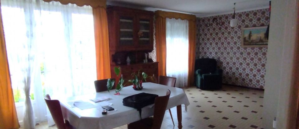 House 5 rooms of 77 m² in Lencloître (86140)