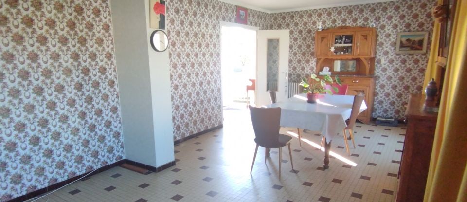 House 5 rooms of 77 m² in Lencloître (86140)