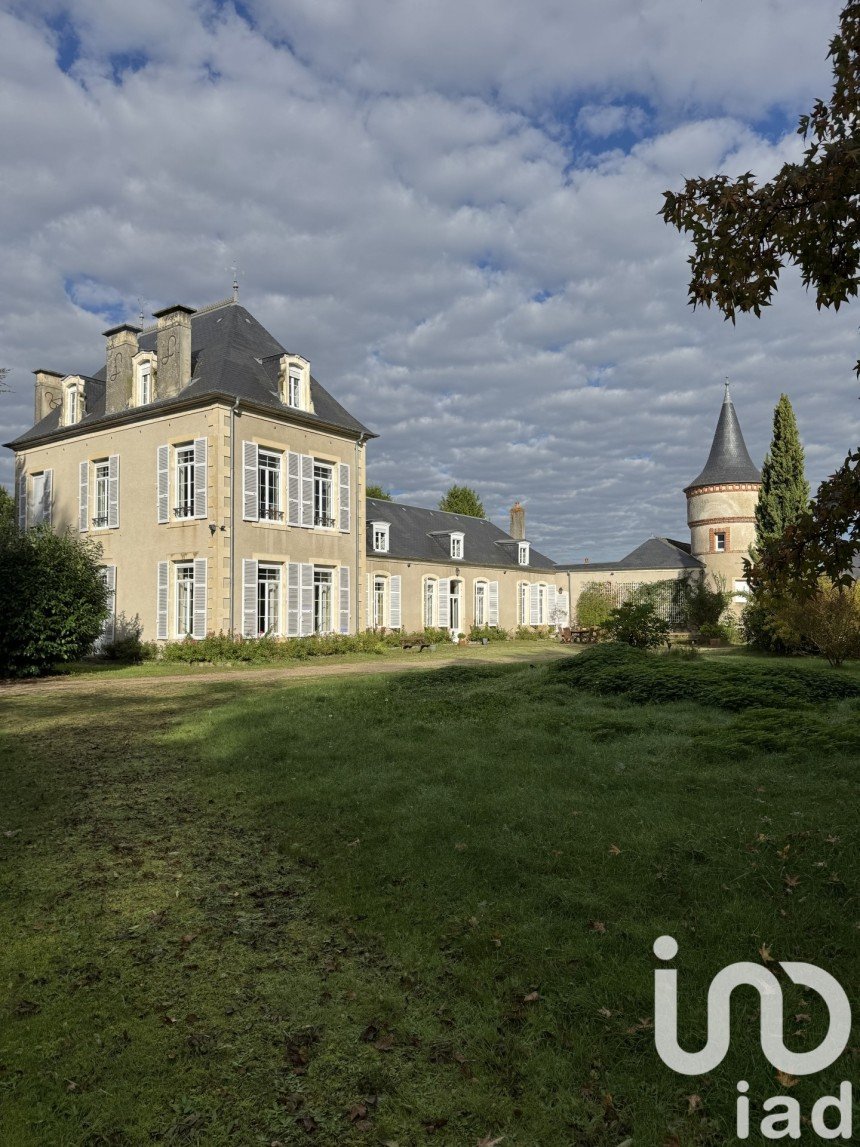 Castle 11 rooms of 450 m² in Vornay (18130)