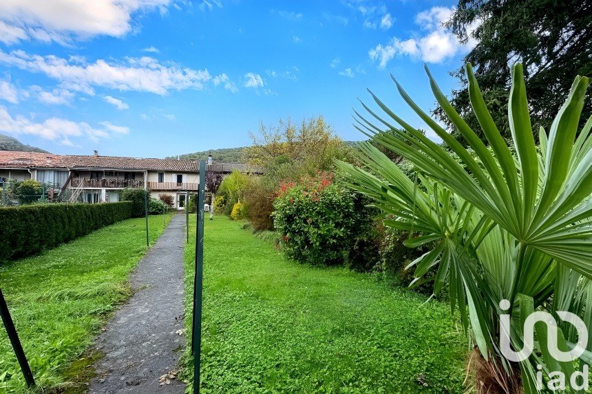 Traditional house 6 rooms of 142 m² in L'Aiguillon (09300)