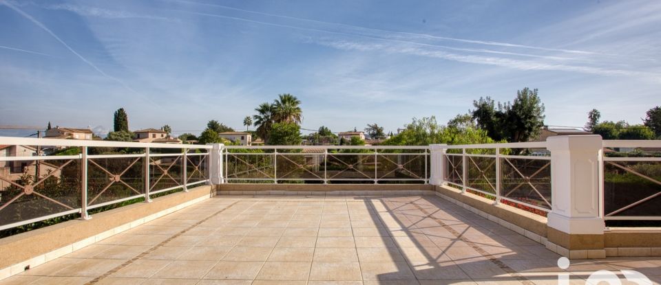 House 5 rooms of 240 m² in Antibes (06600)