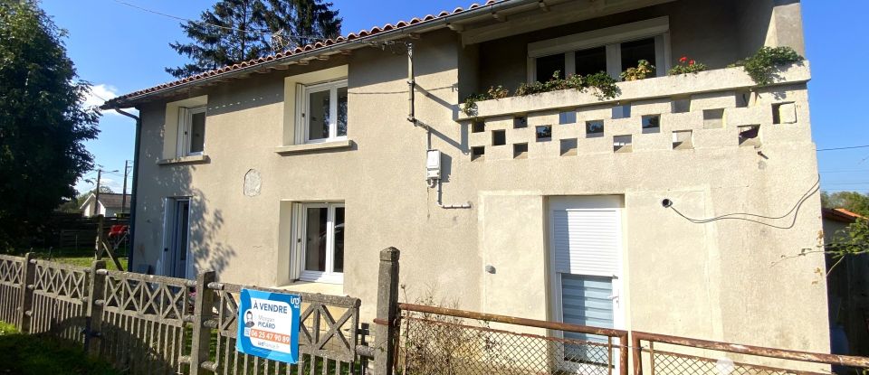 Maison de village 7 pièces de 134 m² à Chantonnay (85110)