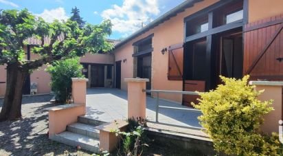 Maison 7 pièces de 210 m² à Lalouret-Laffiteau (31800)