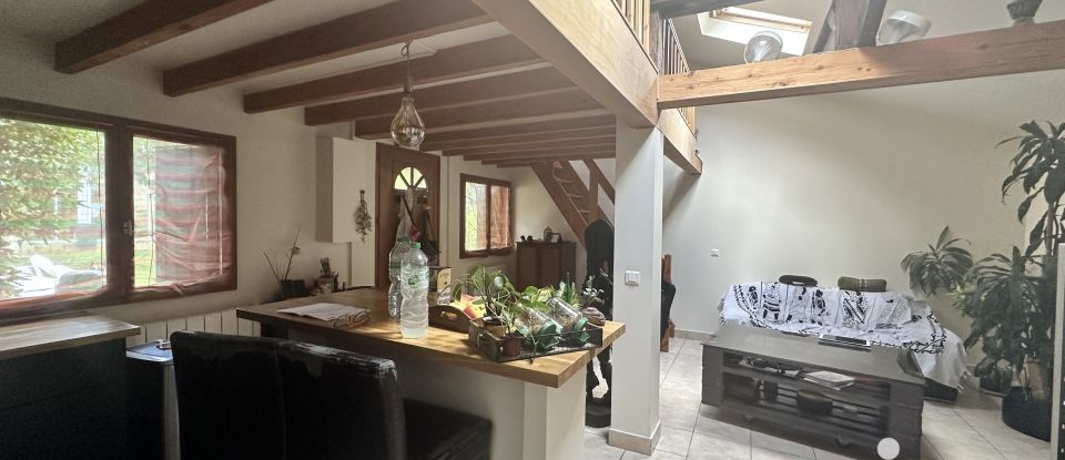 Maison traditionnelle 8 pièces de 160 m² à Maisons-Alfort (94700)