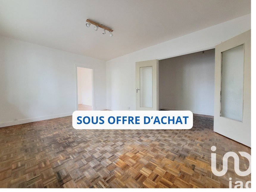 Appartement 2 pièces de 55 m² à Courbevoie (92400)