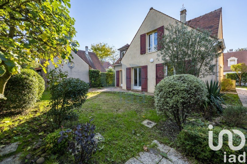 Maison 5 pièces de 110 m² à Sucy-en-Brie (94370)