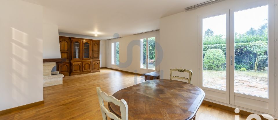 Maison 5 pièces de 110 m² à Sucy-en-Brie (94370)