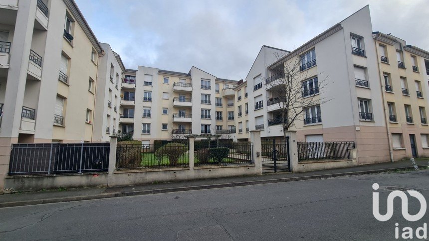 Apartment 2 rooms of 41 m² in Viry-Châtillon (91170)