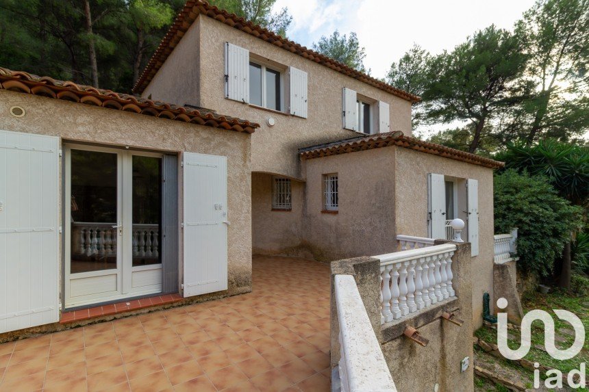 Maison 5 pièces de 118 m² à Toulon (83200)