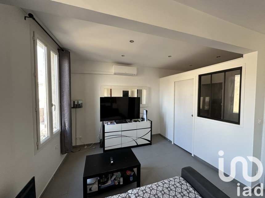 Apartment 2 rooms of 29 m² in Marseille (13008)