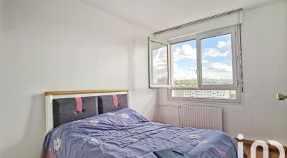 Appartement 4 pièces de 77 m² à Pantin (93500)