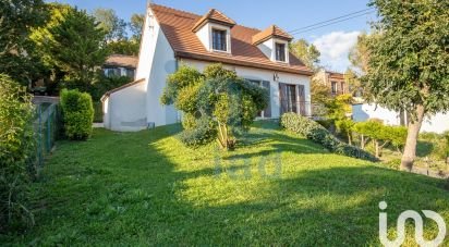 Traditional house 5 rooms of 120 m² in Yerres (91330)