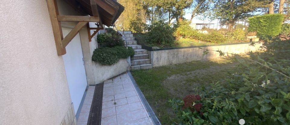 Pavillon 5 pièces de 104 m² à - (49420)