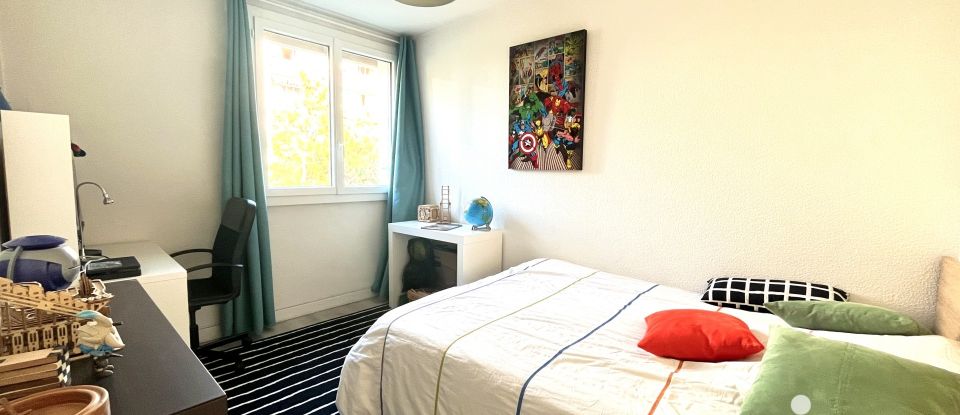 Appartement 4 pièces de 84 m² à Aix-en-Provence (13090)