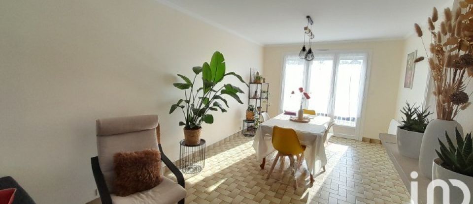 House 4 rooms of 85 m² in Notre-Dame-d'Oé (37390)