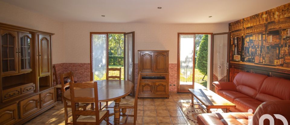 Maison 4 pièces de 87 m² à Bassens (33530)