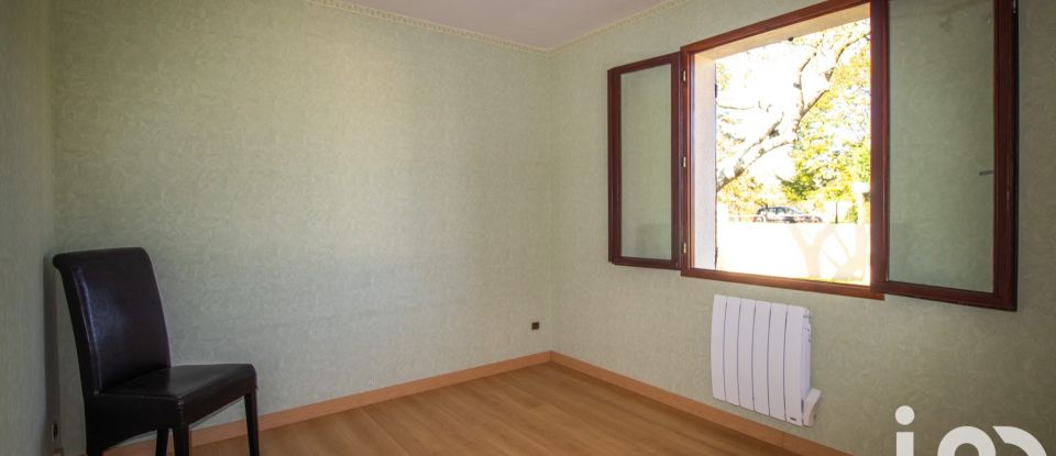 Maison 4 pièces de 87 m² à Bassens (33530)