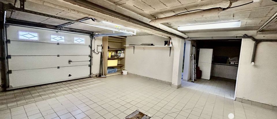 Maison 5 pièces de 192 m² à Vittel (88800)