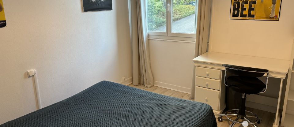 Apartment 4 rooms of 71 m² in Clermont-Ferrand (63100)