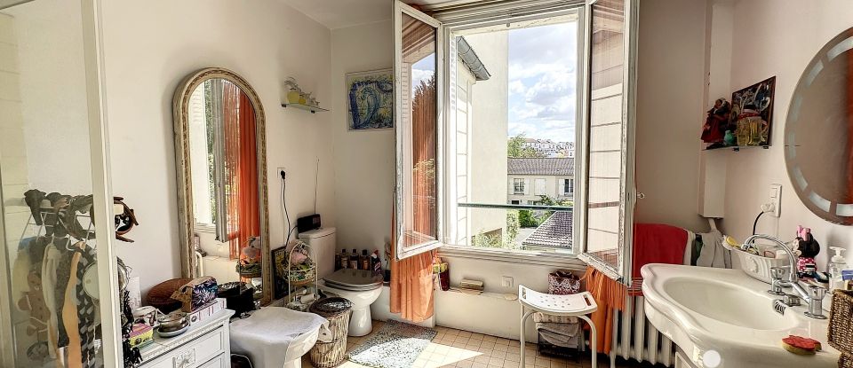 Mansion 12 rooms of 277 m² in Saint-Denis (93200)