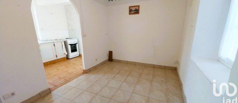 Maison de village 5 pièces de 99 m² à Montigny-le-Chartif (28120)