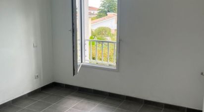 House 4 rooms of 74 m² in Eysines (33320)