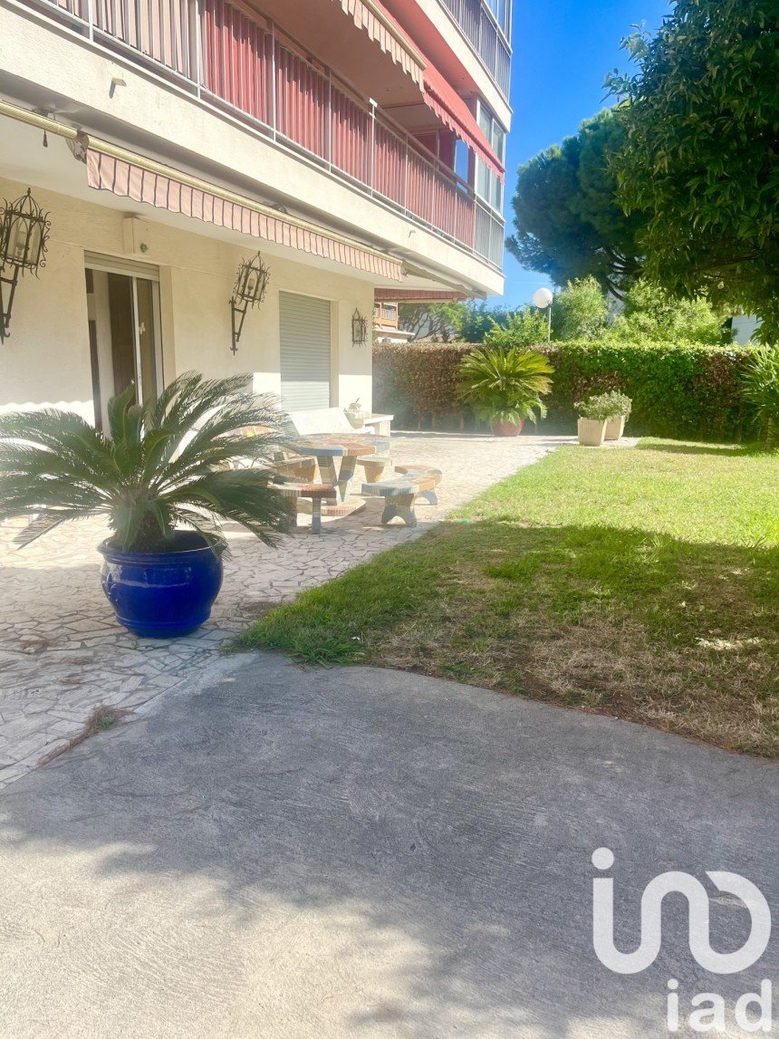 Appartement 6 pièces de 110 m² à Cagnes-sur-Mer (06800)