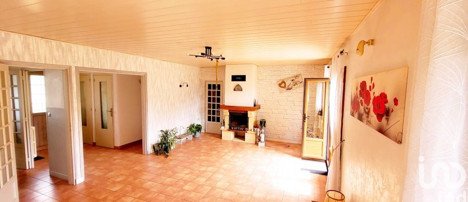 House 7 rooms of 182 m² in Chaumont-en-Vexin (60240)