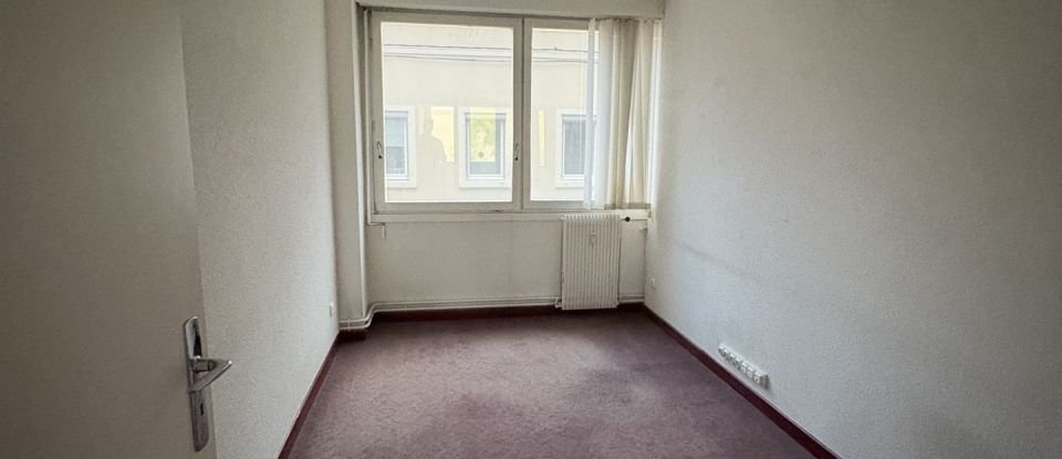 Apartment 8 rooms of 129 m² in Roanne (42300)