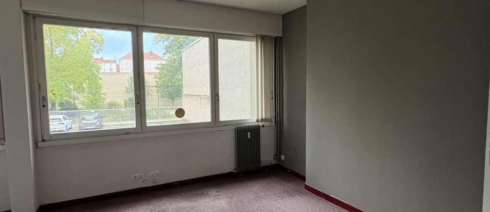 Apartment 8 rooms of 129 m² in Roanne (42300)