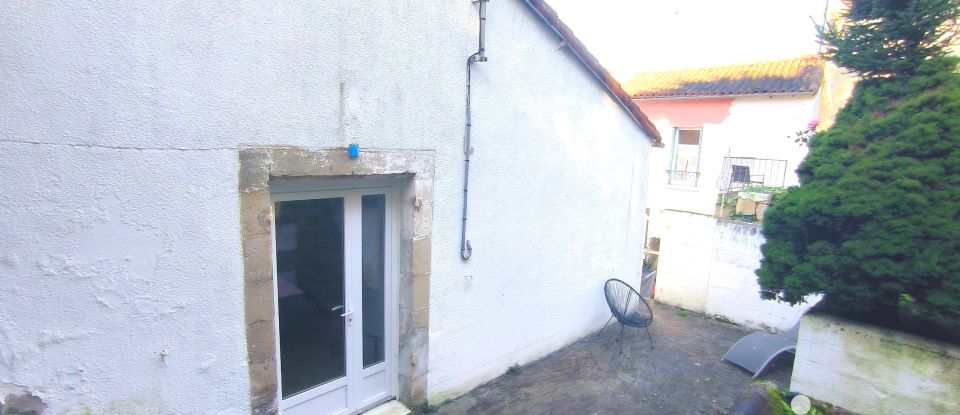 Town house 6 rooms of 91 m² in Poitiers (86000)